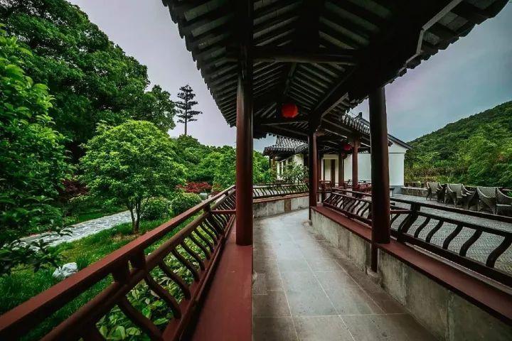 互联网连接,搭建桥梁《半熟恋人》罗拉人设崩塌,多次嘲讽女生身体人品差,你怎么看?